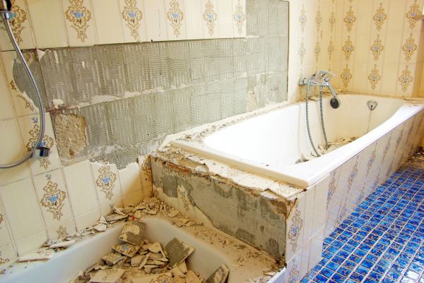 Bathtub Demolition in Wichita